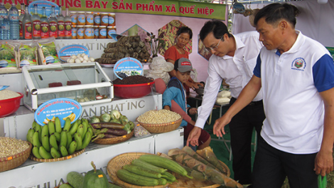 Quảng Nam: Bhrợ pa dưr bh’nơơn nông – công nghiệp vel bhươl