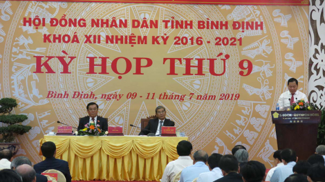 Tợơp bhrợ têng pr’họp g’lúh 9 HĐND tỉnh Bình Định khóa 12:Lêy b hrợ pa xang đhr’năng nha nhự môi trường, nợ căh ơy ta pay âng bảo hiểm xã hội