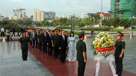 Bh’rợ hay k’noọ t’ngay thương binh, liệt sĩ đhị Campuchia