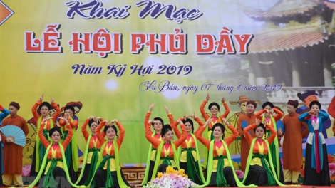 Tơợp bhrợ têng bhiệc bhan Phủ Dầy p’têệt lâng zư đớc, pa dưr pa xớc tín ngưỡng bhuốih Mẫu