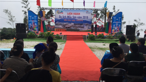 Lạng Sơn: Tơợp bhrợ liên hoan du lịch Mẫu Sơn c’moo 2019