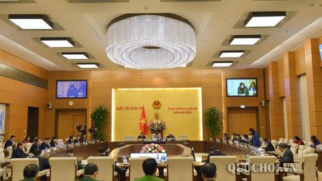 Pr’họp g’lúh 30 âng Ủy ban Thường vụ Quốc hội