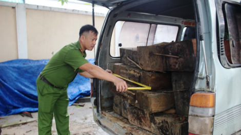 Quảng Nam: Cọop xe t’bọo t’nil g’lớơc âng đơơng 10 t’clắh n’loong