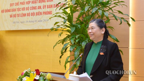 Phó Chủ tịch Thường trực Quốc hội Tòng Thị Phóng pấh Hội nghị sơ kết xa nay pazum bhrợ đh’rứah bh’rợ Hội đồng Acoon cóh lâng apêê bộ, ngành crêê tước