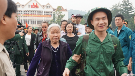 R’rộ r’răm bhiệc pazao quân đhị Lào Cai-Sơn La