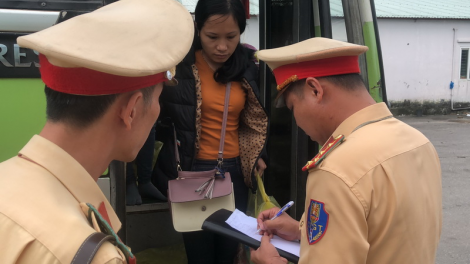 Coóp k’đhơợng xe t’nil Lào lứch cr’chăl pr’đươi, đơơng âng la lấh bấc ma nứih mơ ta đoọng