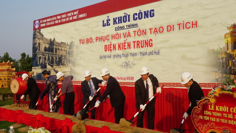 Thừa Thiên Huế: Bhrợ têng pa liêm cớ c’cir điện Kiến Trung Đại Nội Huế