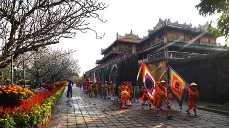 T’bhlâng bhrợ k’rơ bh’rợ pa têết đh’rứah, pa dưr pa đơớh bh’rợ du lịch âng Miền Trung lâng Tây Nguyên