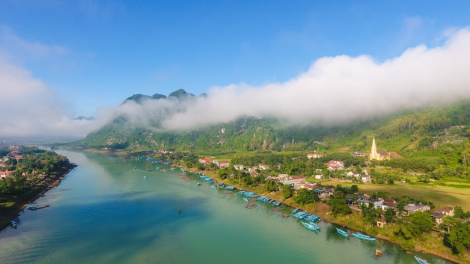 Quảng Bình: Du lịch bhươl cr’noon chêếc lêy n’năl rau chr’nắp pr’hay âng cr’liêng ngọc t’viêng