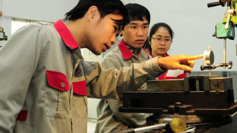 Pa choom bh’rợ tr’nêng-acoon c’lâng đệ truíh c’lâng lêy bhrợ bhiệc ga mắc
