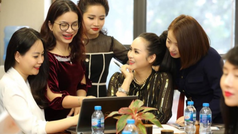 Bấc bh’rợ hơnh déh t’ngay pân đil bha lang k’tiếc 8/3