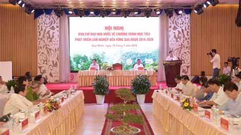Phó Thủ tướng Trịnh ĐÌnh Dũng: T’bhlâng pa dưr chr’nắp crâng bhrợ têng đhị  muy đhăm k’tiếc.