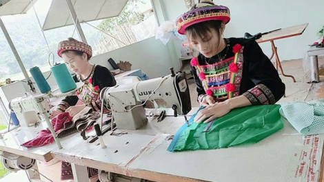 Pân đil zr’lụ da ding ca coong ơy pân đươi dua CNTT coh bhrợ têng cha