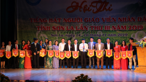 Sơn La: Tr’thi “Bh’ươr pr’hát Ma nuýh giáo viên nhân dân” g’luh III c’moo 2019