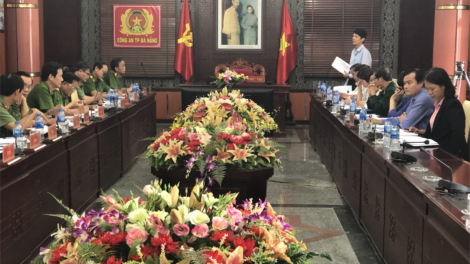 Đà Nẵng đơớh loon n’năl ghít xa nay âng xã hội, cắh đớc dưr váih rau cắh liêm crêê ngân pa bhlâng.