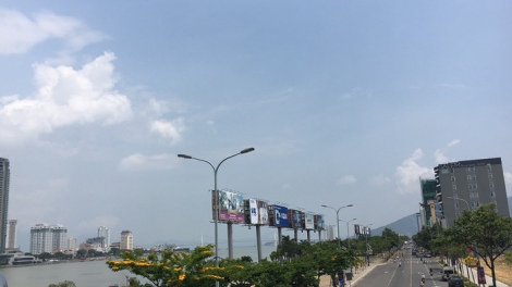Đà Nẵng bấc ta mooi cóh cr’chăl đhêy lễ, bấc khách sạn căh dzợ phòng ắt