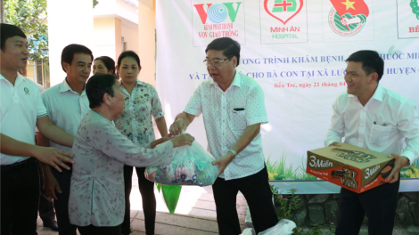 Bến Tre: Khám pa dứah đh’réh cr’ăy, đoọng z’nươu lâng pr’hêl ha 450 pr’loọng đong đharứt, zr’nắh k’đháp