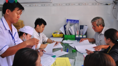 Bol chr’na đha nắh, k’zệt công nhân mót ooy viện