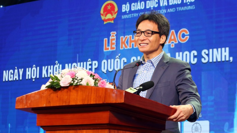 Phó Thủ tướng Vũ Đức Đam pâh T’ngay bhiệc bhan Tơơp bhrợ cha k’tiêc k’ruung âng học sing, sinh viên 2019