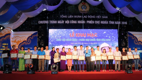 T’ngay bhiệc bhan công nhân – Phiên chợ liêm loom c’moo 2019