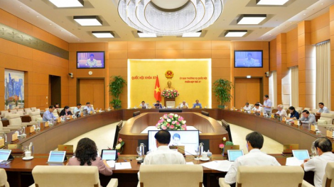 Ủy ban Thường vụ Quốc hội đoọng boóp p’rá đề án pa dưr zr’lụ acoon coh, da ding ca coong