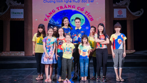 Cần Thơ: Âng đơơng “Vầng trăng cổ tích” chô tước lâng zâp apêê ađhi lưm tr’mung zr’nắh k’đhạp
