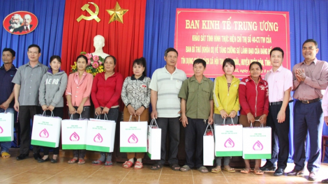 C’bhúh pa bhrợ âng Ban Kinh tế Trung ương bhrợ bhiệc đhị Đắk Lắk