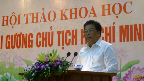 Bh’rợ prá xay: Ting xay bhrợ cơnh Chủ tịch Hồ Chí Minh