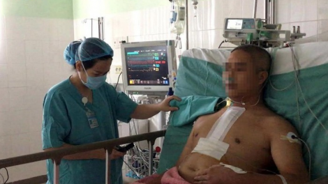 Bệnh viện Trung ương Huế bhrợ têng liêm choom bh’rợ roóch pa têết da dul g’lúh 5