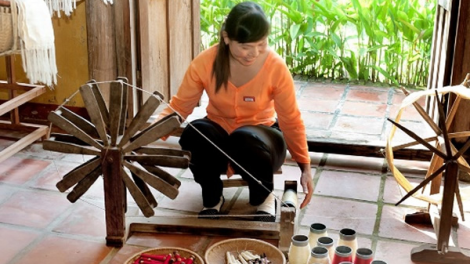 Hơnh déh lụa, n’đoóh a’doóh ty chr’nắp Việt Nam