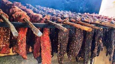 Lệê t’priêng Mường Lò bơơn đoọng bha ar chứng nhận zước pr’đớc đoọng ha k’bhuh