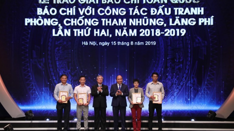 Thủ tướng Nguyễn Xuân Phúc pấh bhiệc bhan cher đoỌng cha ner “Báo chí lang bh’rợ đương zêl cha groong t’tông k’roóch, t’uốh” g’lúh 2
