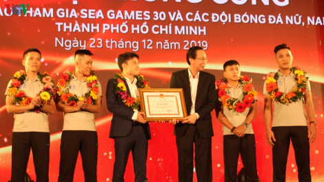 TP.Hồ Chí Minh: Cher đoọng 6 tỷ đồng đọong ha k’bhuh bóng đá pân đil, pân jưih lâng apêê vận động viên bơơn bh’nơơn dal bhlầng