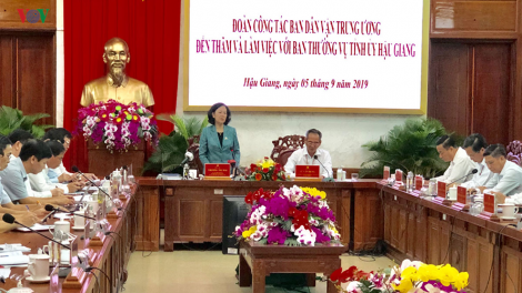 Trưởng Ban p’too pa choom đhanuôr Trung ương bhrợ bhiệc lâng Ban thường vụ Tỉnh uỷ Hậu Giang
