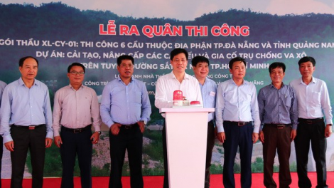 Lêy  bhrợ pa liêm, pa mâng pazêng bệê poong căh dzợ nhâm mâng coh c’lâng sắt Bắc- Nam