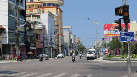 Apêê tỉnh miền Trung năc đoọng bhrợ têng muy bơr bh’rợ xang bêl Chỉ thị 16
