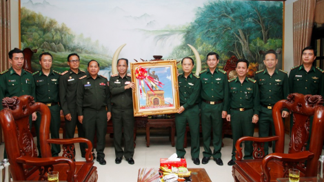 Bâc bh’rợ tr’nêng zư x’mir lêy Tết ha ma nưih đha rưt, apêê chính sách