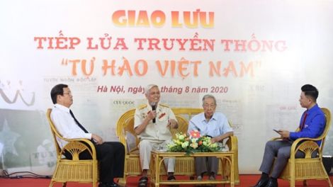 Xa nay bh’rợ giao lưu trực tuyến “Tự hào Việt Nam”