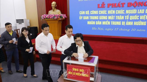 Ủy ban Trung ương MTTQ Việt Nam pay đoọng 20 tỷ đồng zooi zúp đhanuôr miền Trung