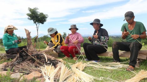 Đhanuôr Kon Tum zooi zúp đhanuôr miền Trung zi lấh túh bhlong