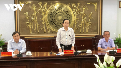 Bí thư Trung ương Đảng Trần Thanh Mẫn bhrợ bhiêc lâng Tỉnh ủy Bạc Liêu n’đăh bh’rợ zêl, cha groong t’tông k’rooch