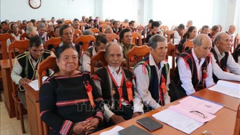 Pa dưr bh’rợ âng ma nưih bâc ngai chăp coh zr’lụ đha nuôr acoon coh