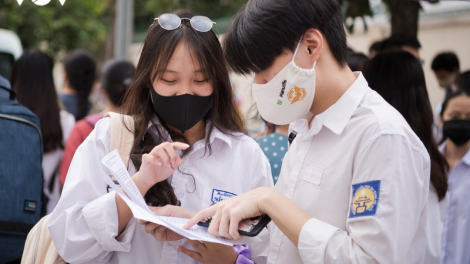 Thừa Thiên Huế: Sinh viên tước tơợ zr’lụ váih pr’lúh moót học nắc lêy ặt lalay