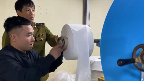Hà Nội: Niêm phong doanh nghiệp đươi bha ar vệ sinh bhrợ pa noor boop