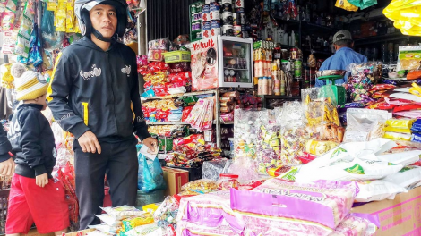 Quảng Nam k’đhơợng nhâm bh’rợ đơơng âng pr’đươi tết ha đha nuôr zr’lụ da ding ca coong
