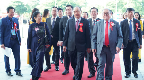 Thủ tướng Nguyễn Xuân Phúc pâh bhiêc bhan hơnh deh 90 c’moo T’ngay bhrợ t’vaih Hội ma nưih bhrợ ha rêê dhuôch Việt Nam
