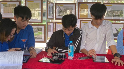 Đợc p’cắh bấc pr’đươi pr’dua, tư liệu chr’nắp p’cắh ghít Hoàng Sa, Trường Sa nắc âng Việt Nam