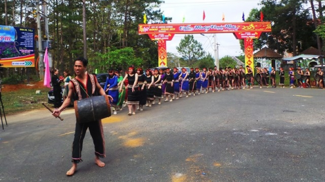 Kon Tum: Bâc cơnh pr’đhang bh’rợ pa dưr du lịch đhị Kon Plông