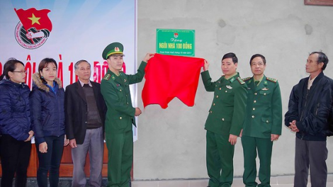 Pa luih lâng pa đớp đoọng “đhr’nong đong 100 đồng”