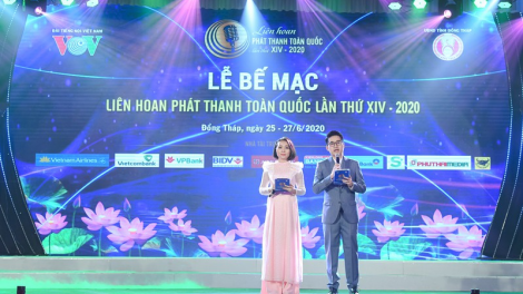Pr’lưch lâng pa đơp ch’ner Liên hoan Phát thanh prang k’tiêc g’luh XIV